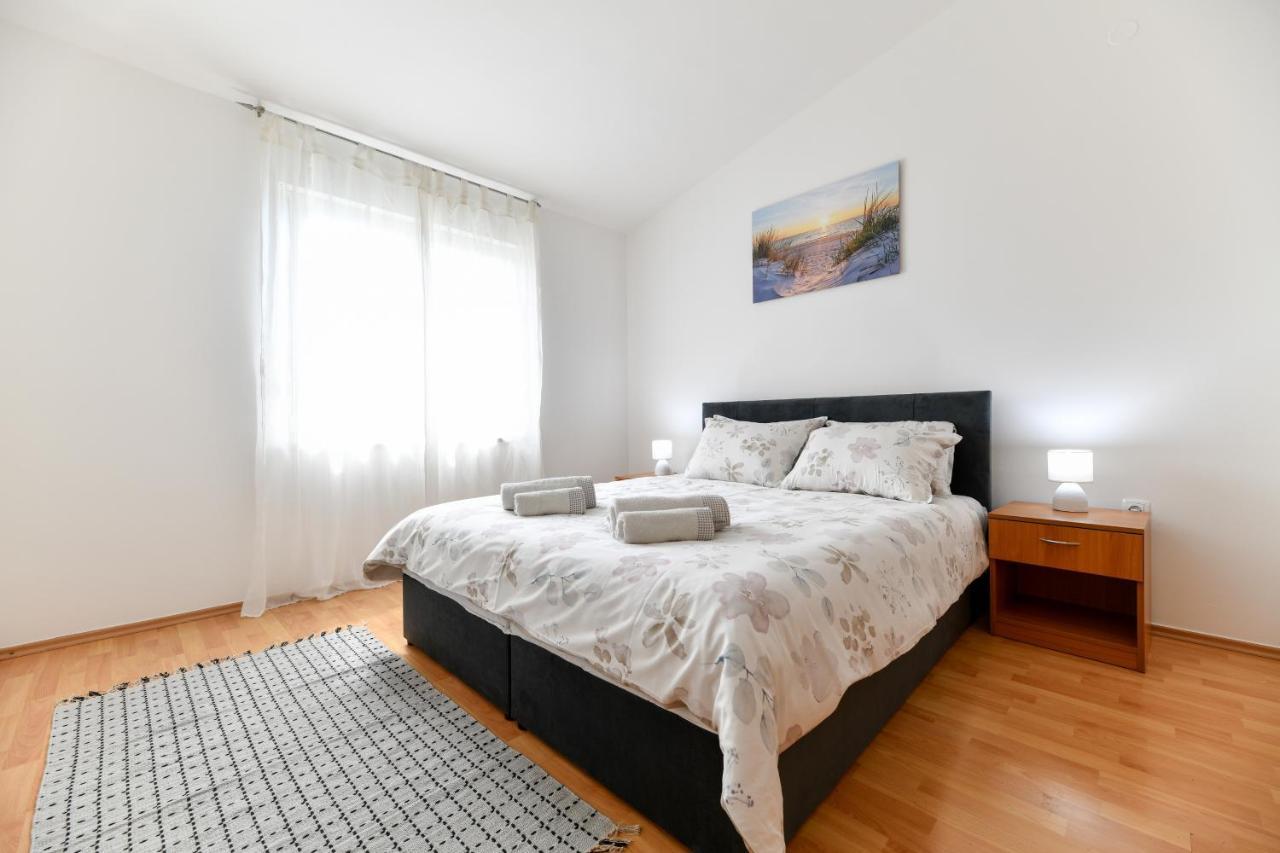 Ferienwohnung Sunset Puntamika Zadar Exterior foto